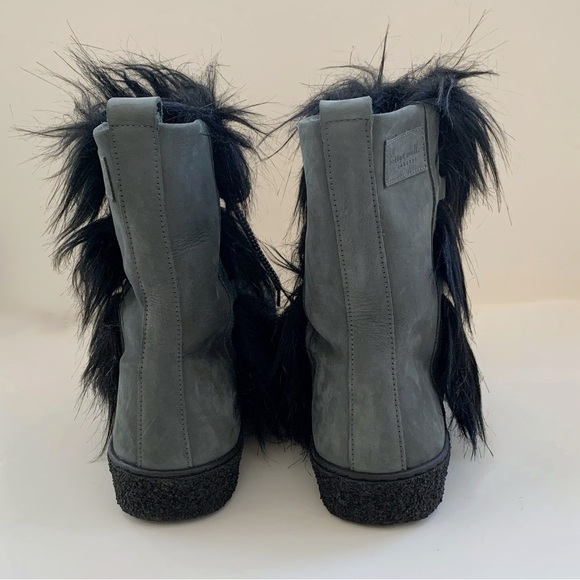 Nubuck and Faux Mongolian Lamb Fur Apres Ski Bootie. Never used! - Picture 2 of 5
